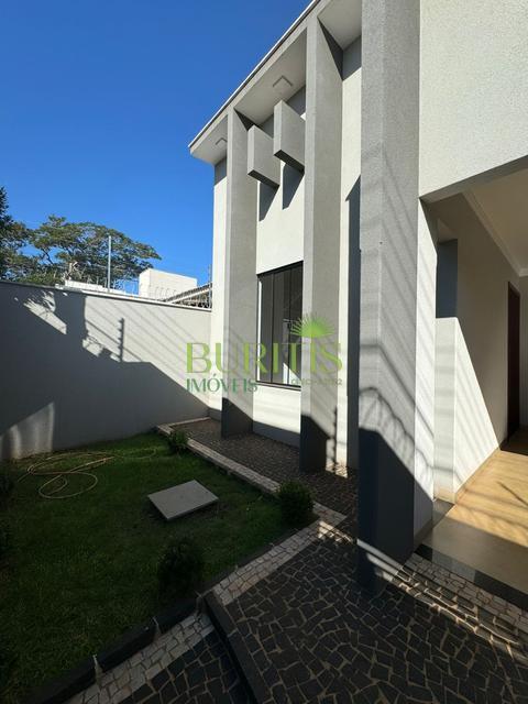 Casa à venda em Rio Verde, Parque Solar do Agreste B, com 3 suítes, com 172 m²