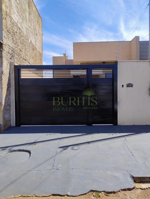 Casa para alugar em Rio Verde, Setor Pauzanes, com 3 quartos, com 100 m²